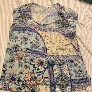 DR2 blouse size large